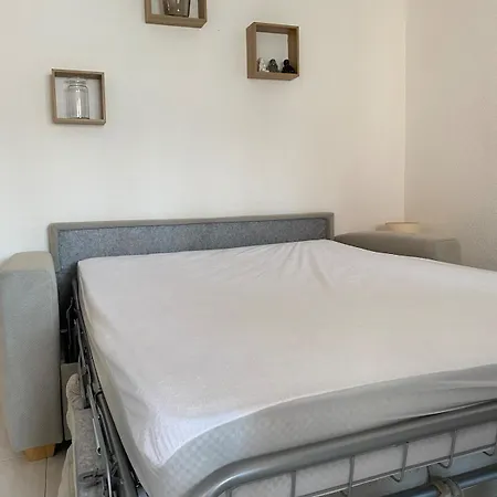 Nouveau A La Location ! * אגדה