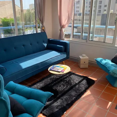 Nouveau A La Location ! אגדה